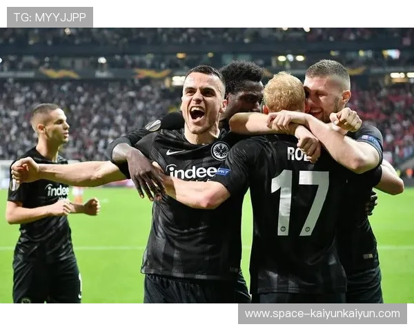 法兰克福对阵弗赖堡，欧战资格竞争激烈